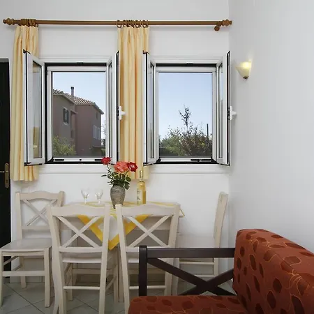 Saint Thomas Village *