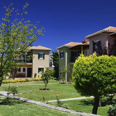 Saint Thomas Village 아파트