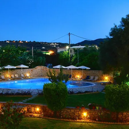 Saint Thomas Village 아파트 Lefkáda